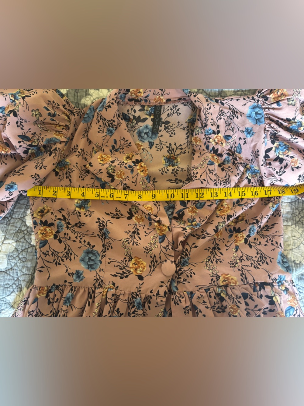Mauve Floral Ruffle Crop Top with Button Front - Picture 4 of 6